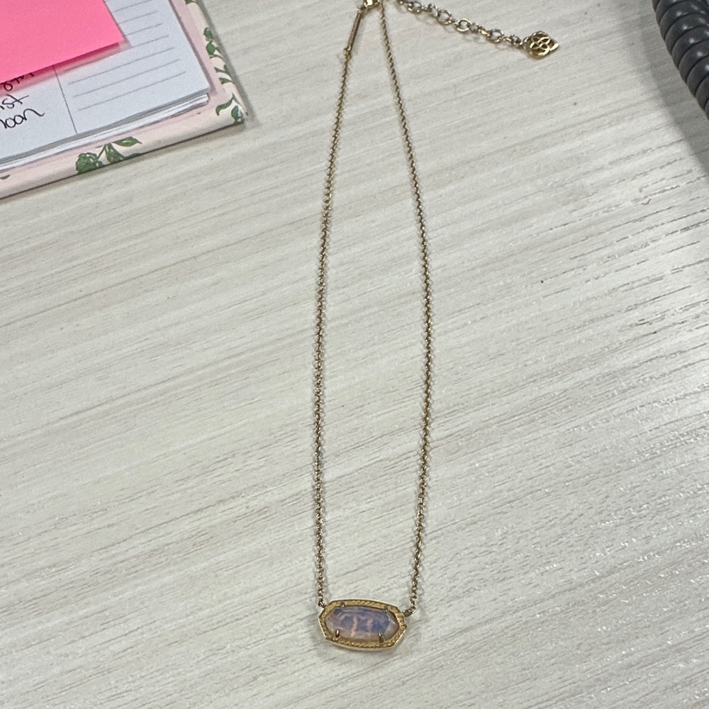 Kendra Scott Gold Necklace with Pendant